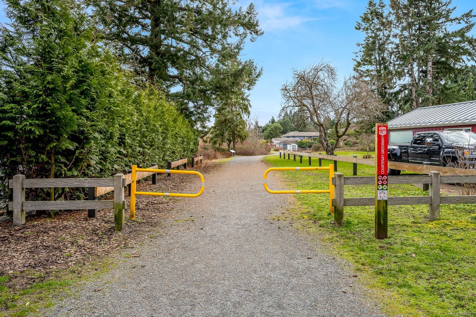 3491 Millard Rd, Courtenay, BC