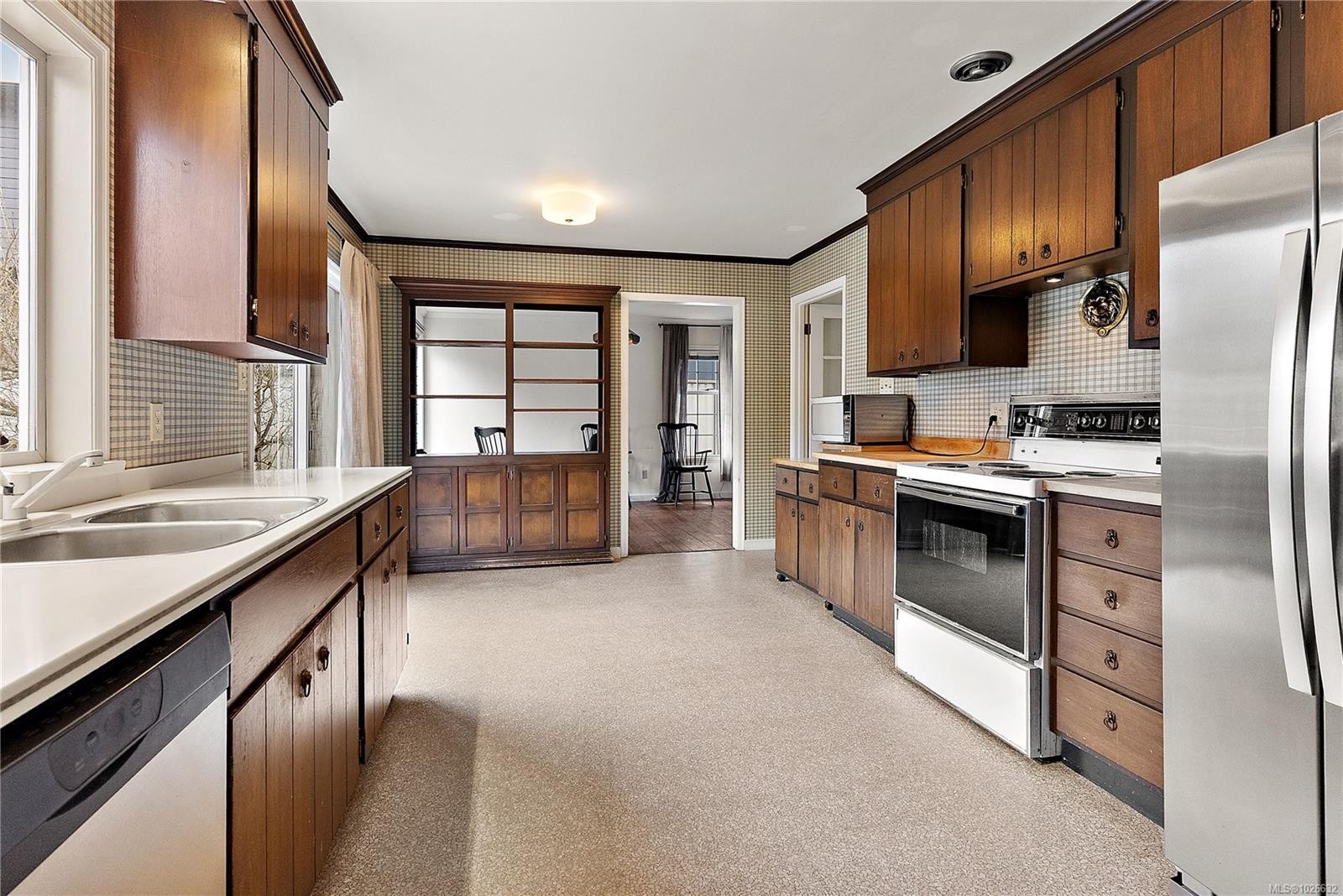 1806 Feltham Rd, Saanich, BC