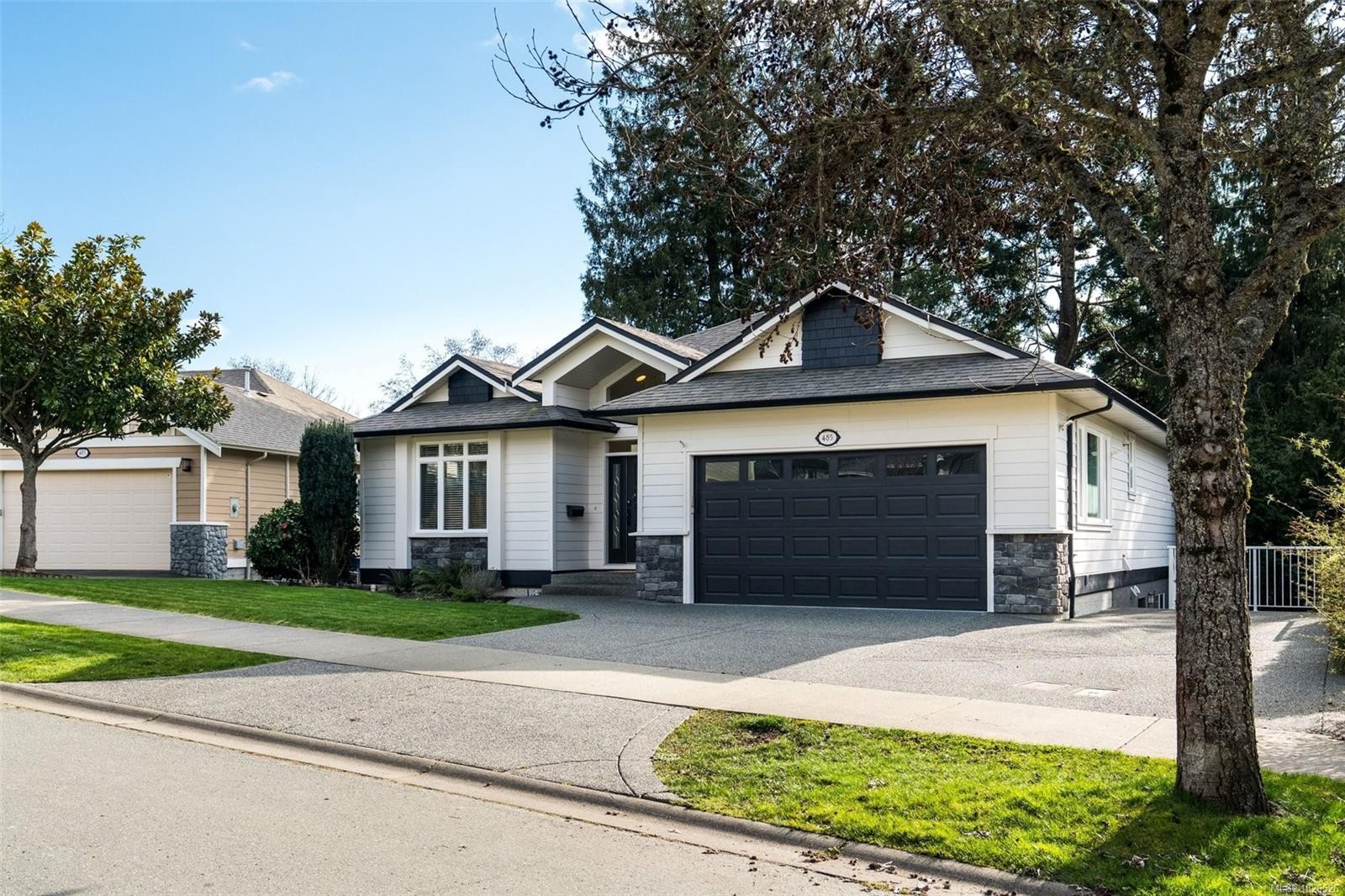 485 Outrigger Loop, Colwood, BC