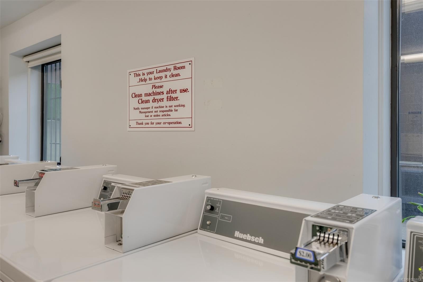 401-1630 Quadra St, Victoria, BC - Indoor Photo Showing Laundry Room