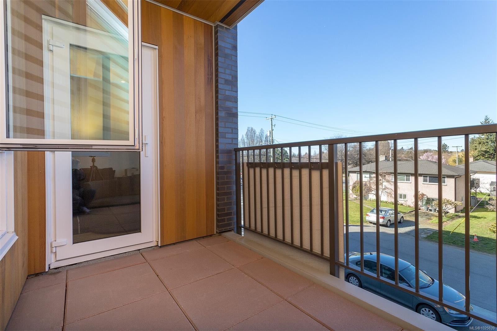 209-1588 North Dairy Rd, Saanich, BC - Outdoor With Balcony With Exterior