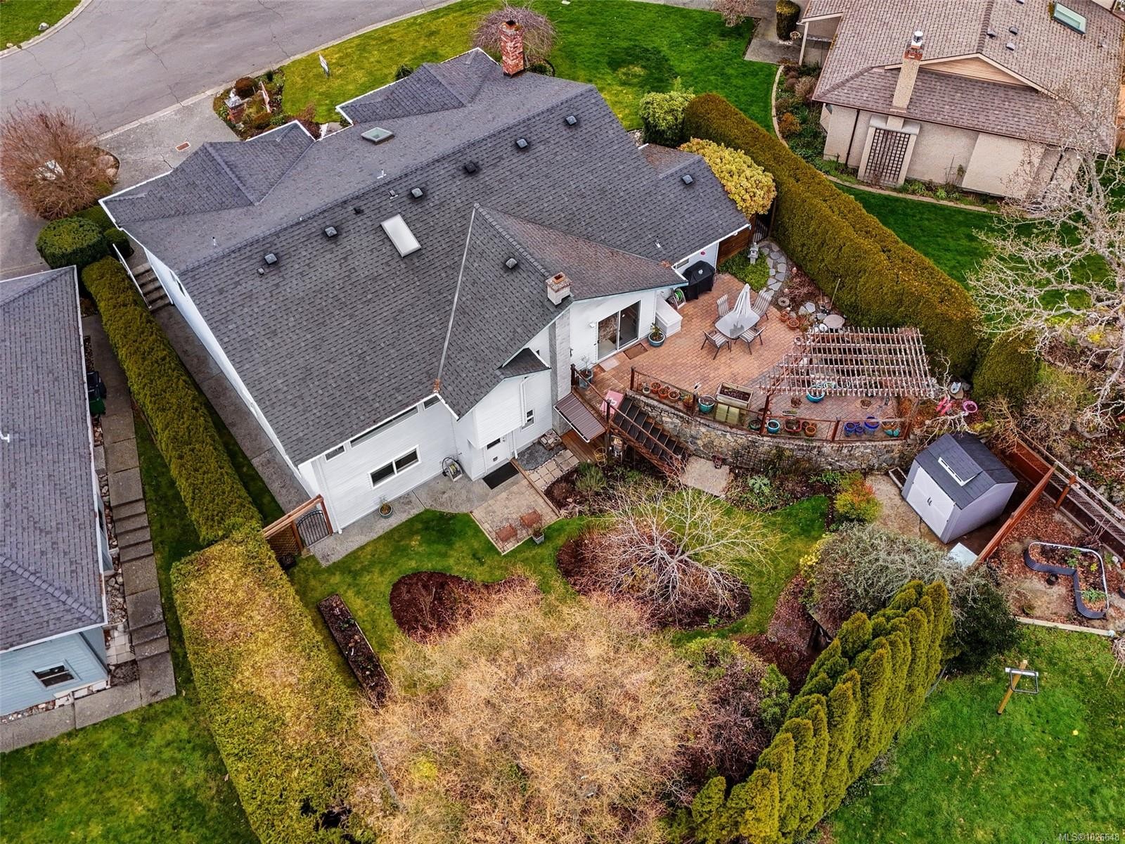 4010 Hollyridge Pl, Saanich, BC