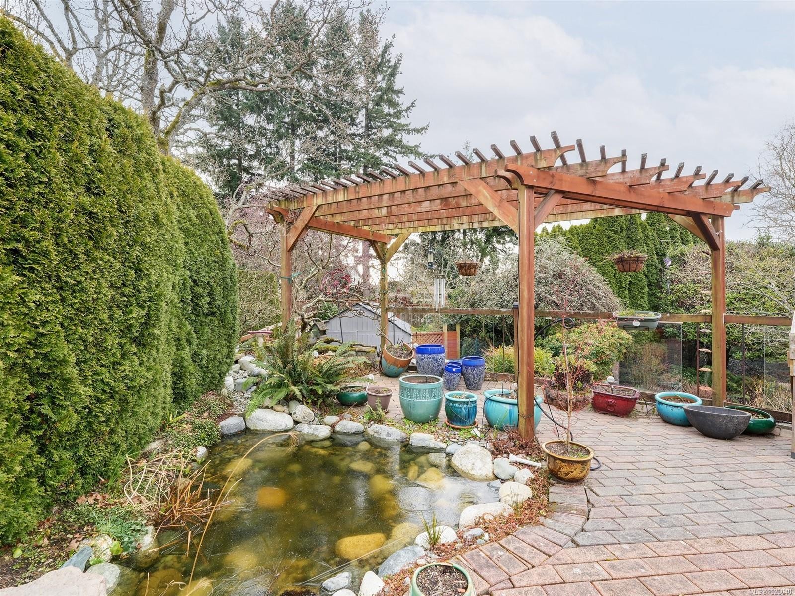 4010 Hollyridge Pl, Saanich, BC