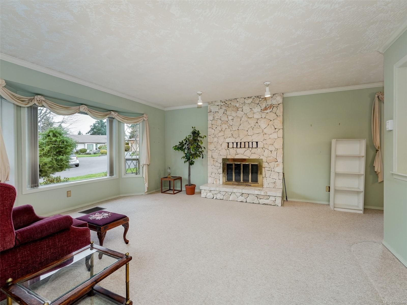 4010 Hollyridge Pl, Saanich, BC