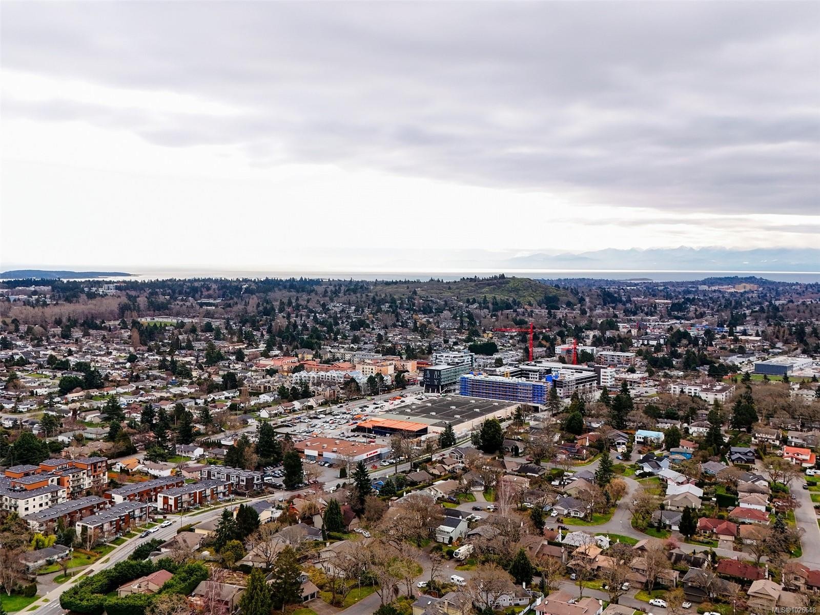 4010 Hollyridge Pl, Saanich, BC