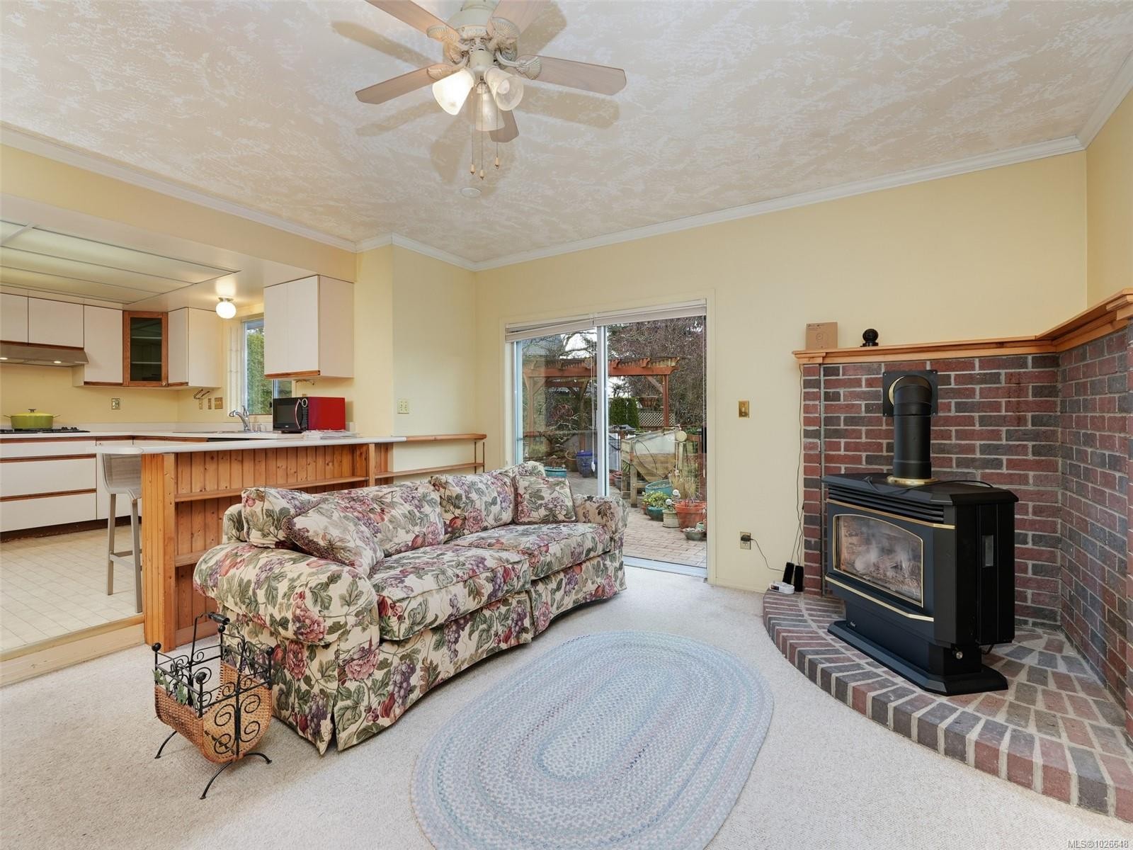 4010 Hollyridge Pl, Saanich, BC