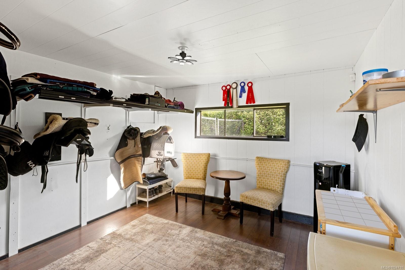 9775 West Saanich Rd, North Saanich, BC