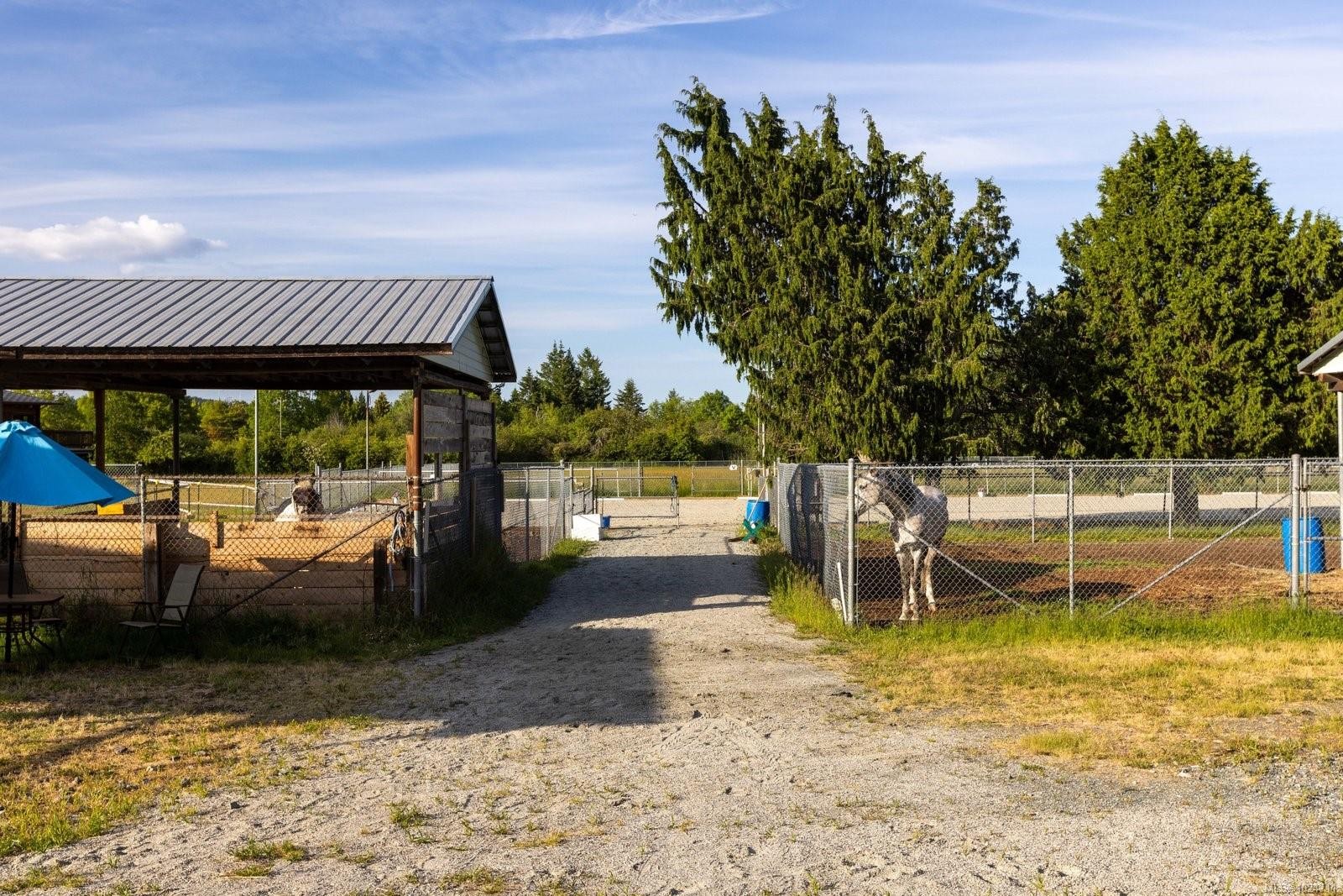 9775 West Saanich Rd, North Saanich, BC