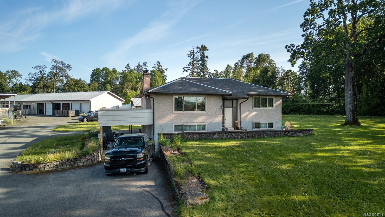 9775 West Saanich Rd, North Saanich, BC