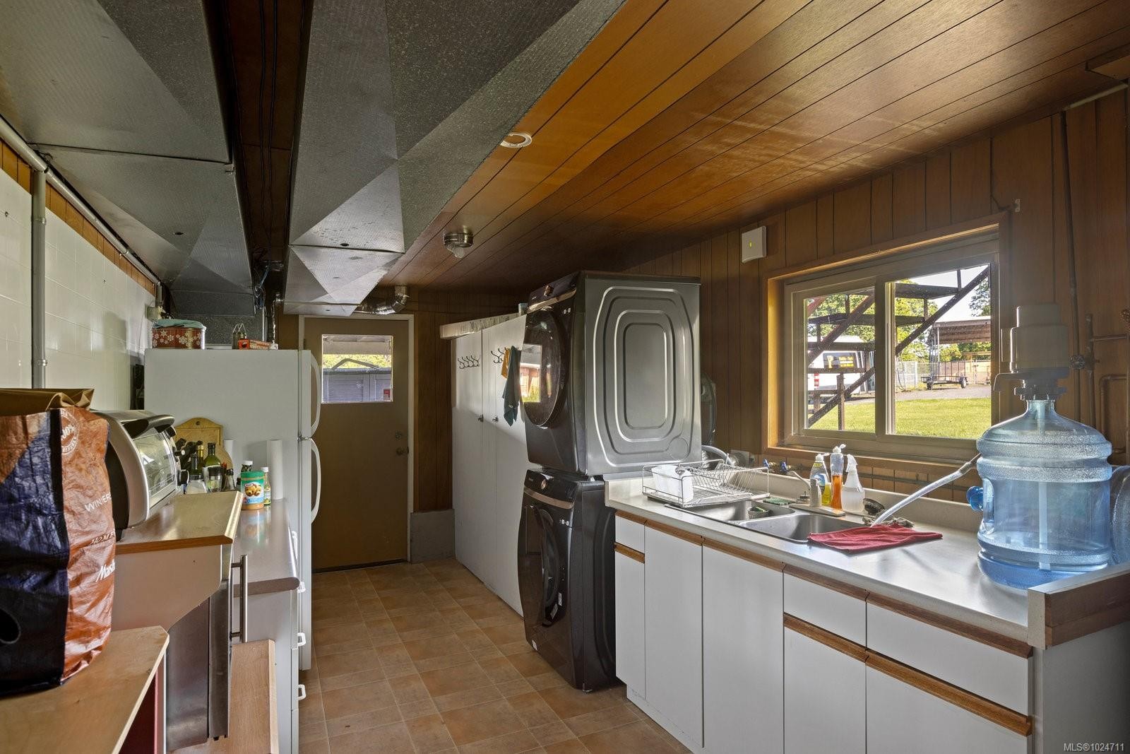 9775 West Saanich Rd, North Saanich, BC