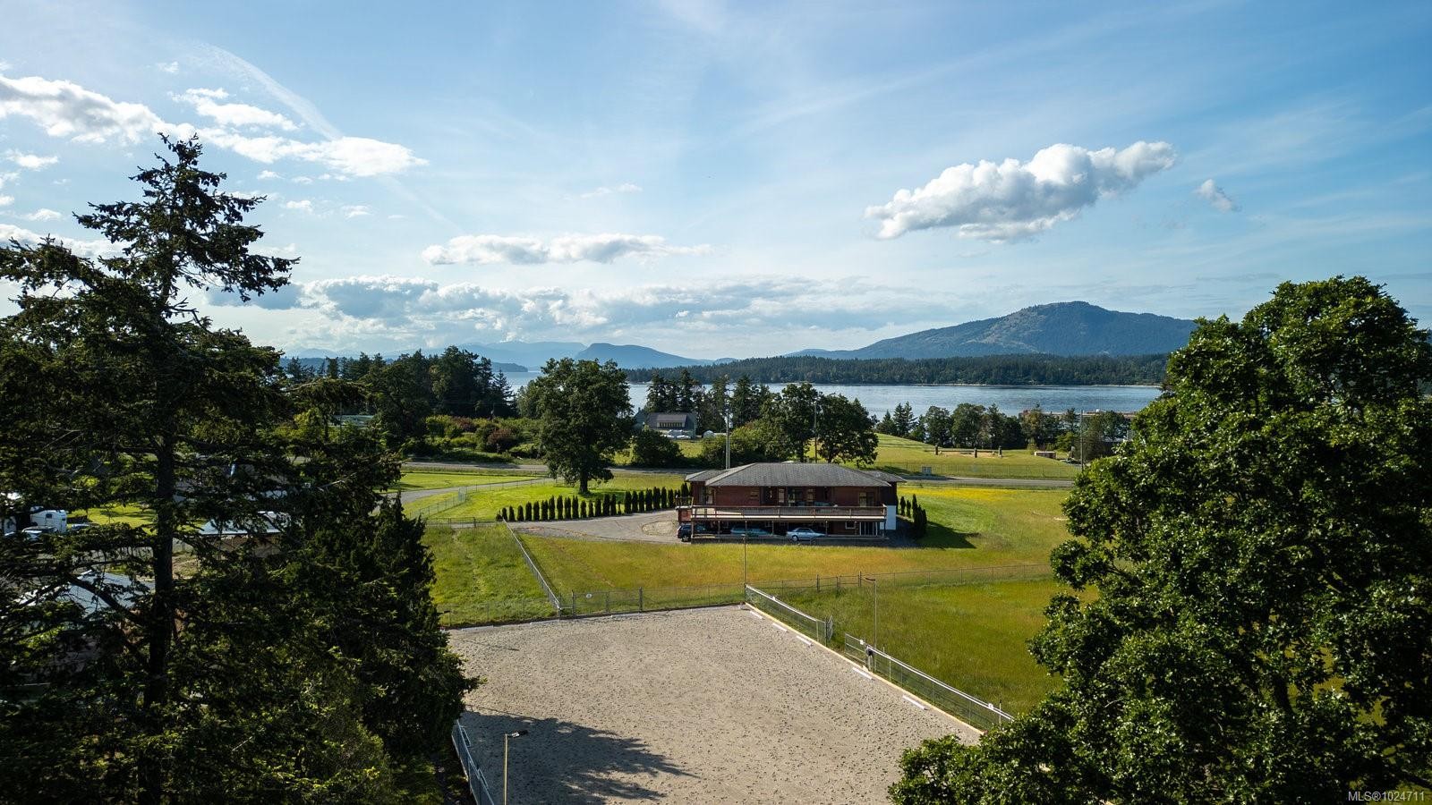 9775 West Saanich Rd, North Saanich, BC