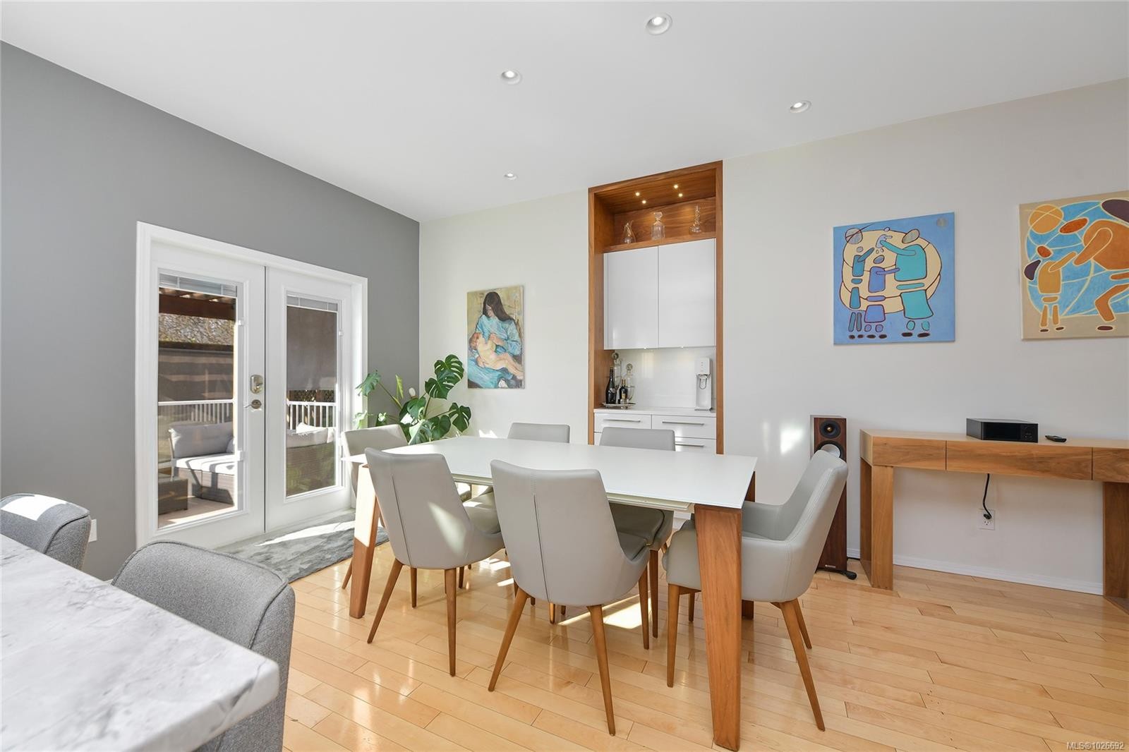 486 Foster St, Esquimalt, BC