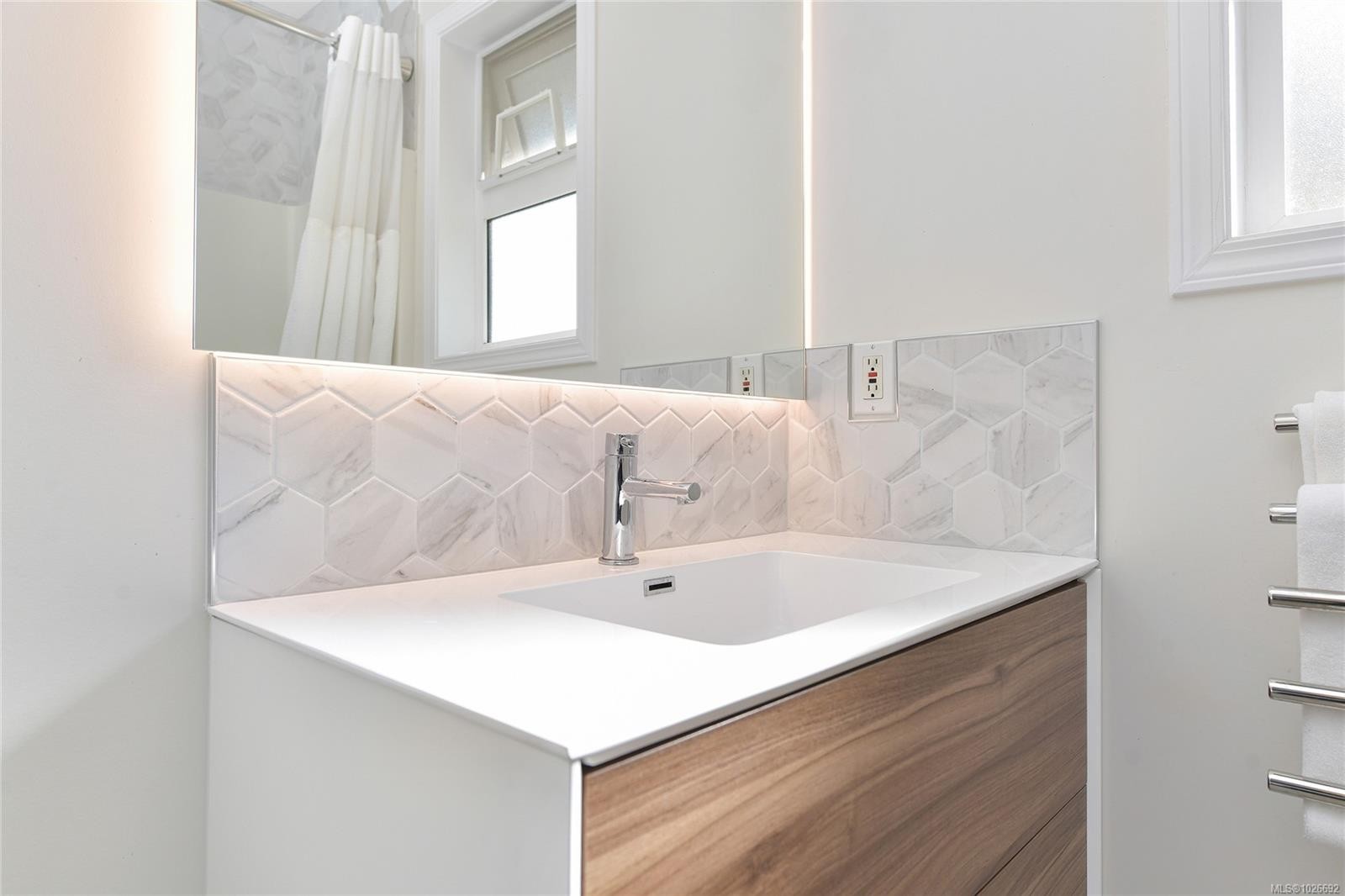 486 Foster St, Esquimalt, BC