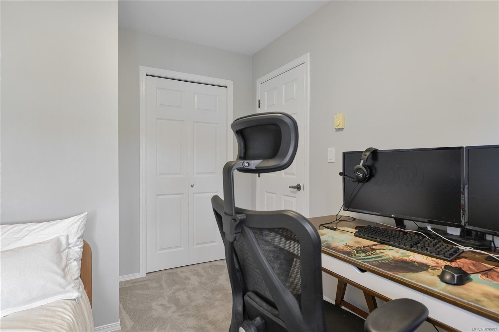 486 Foster St, Esquimalt, BC