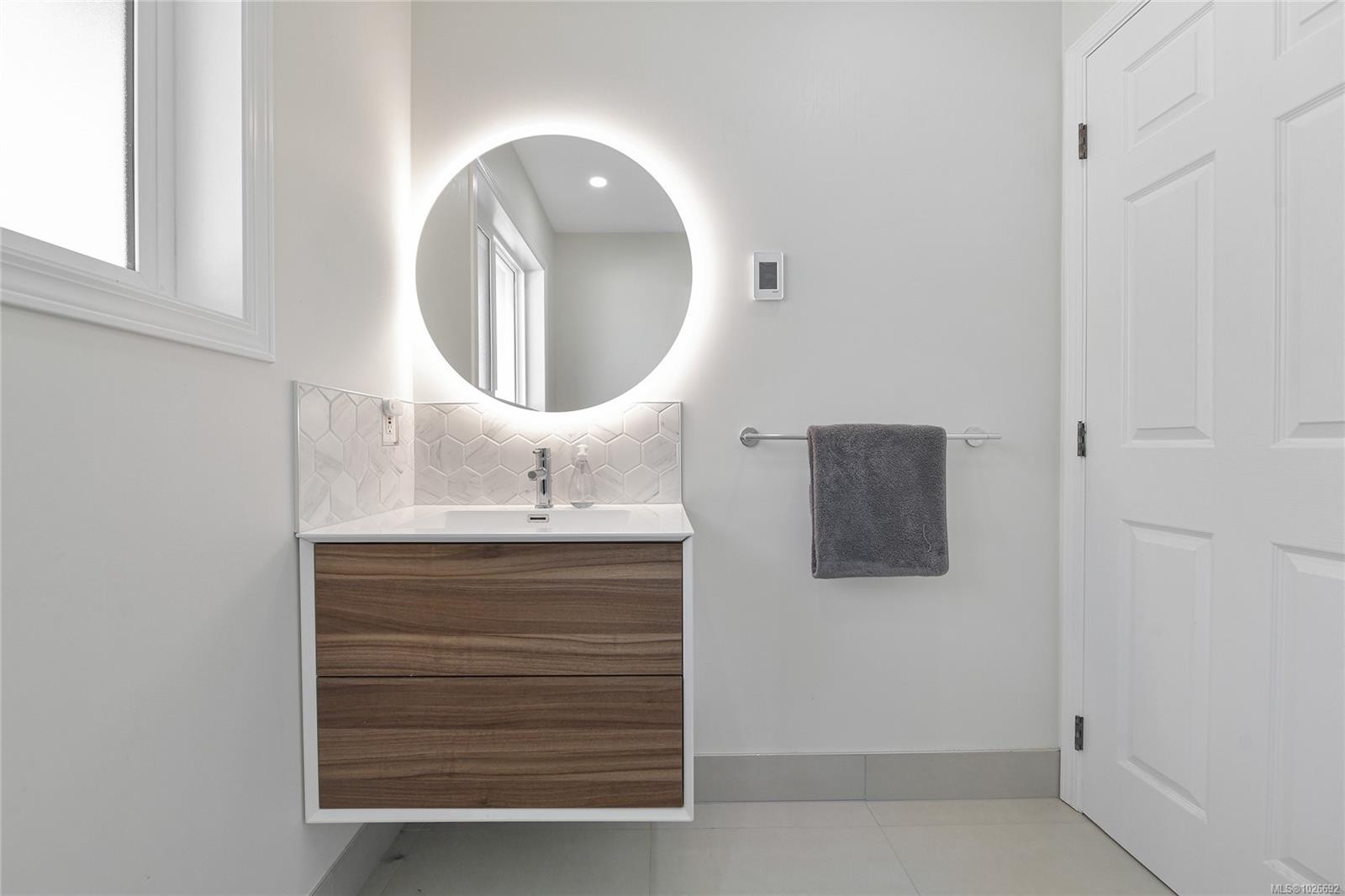 486 Foster St, Esquimalt, BC