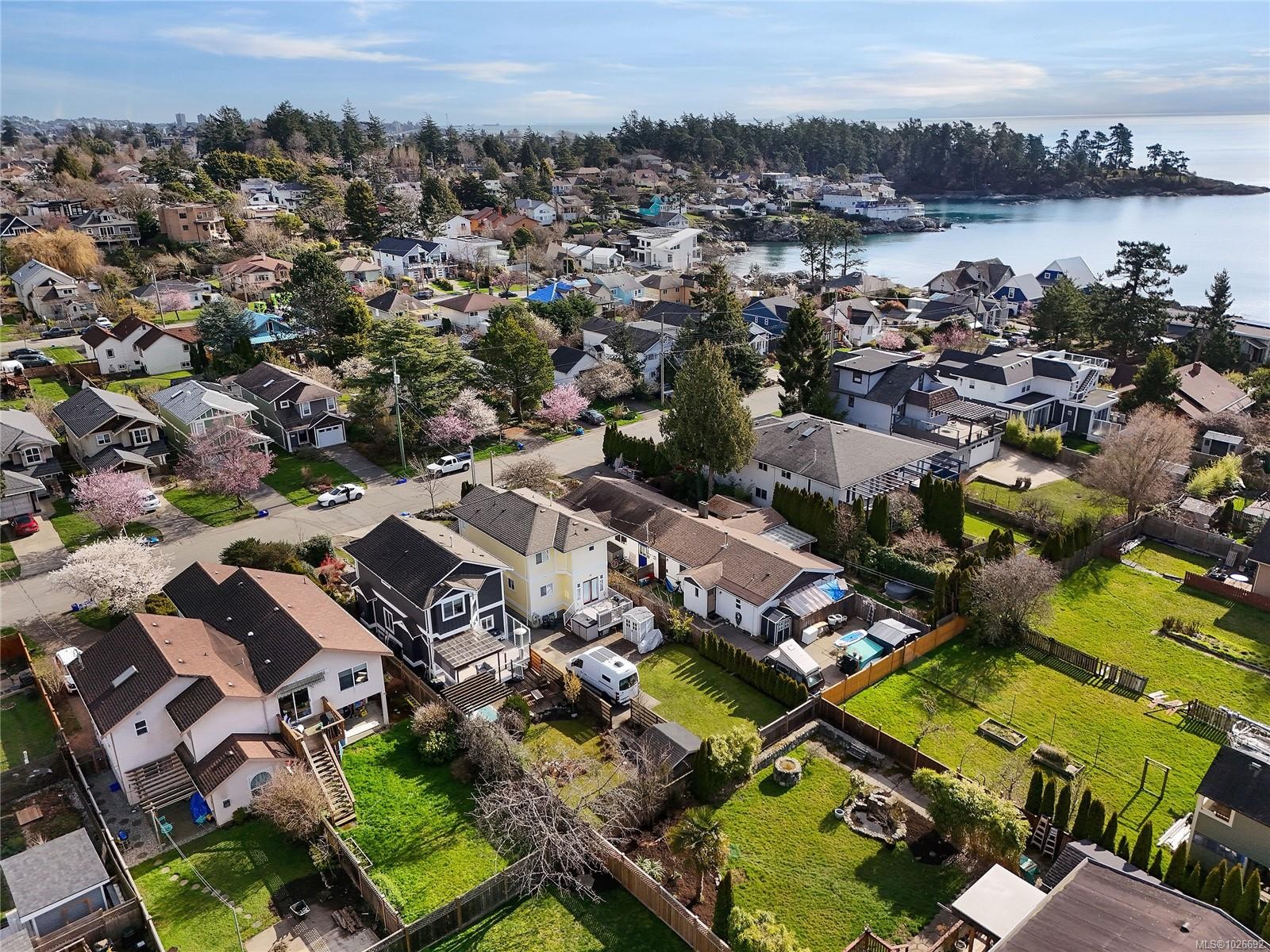 486 Foster St, Esquimalt, BC