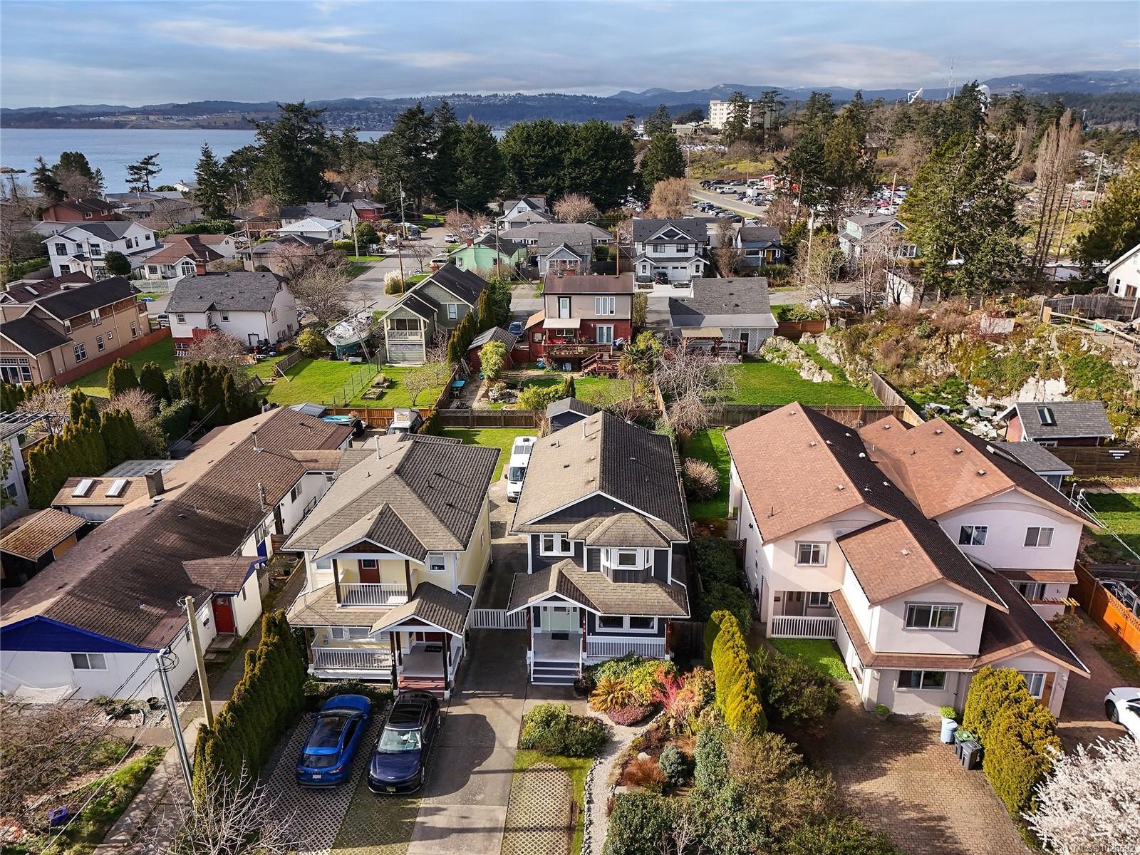 486 Foster St, Esquimalt, BC