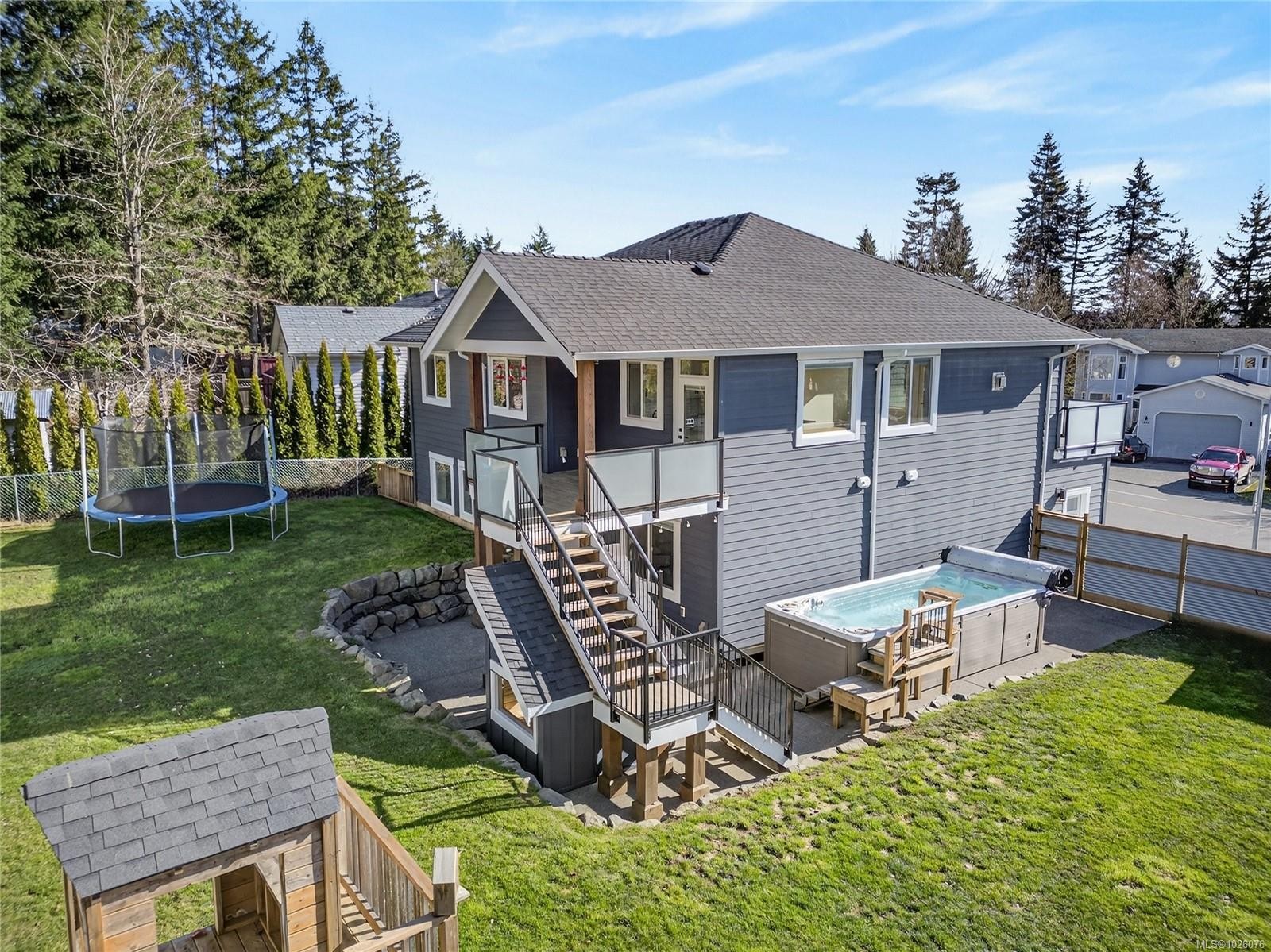 2224 Valley View Dr, Courtenay, BC