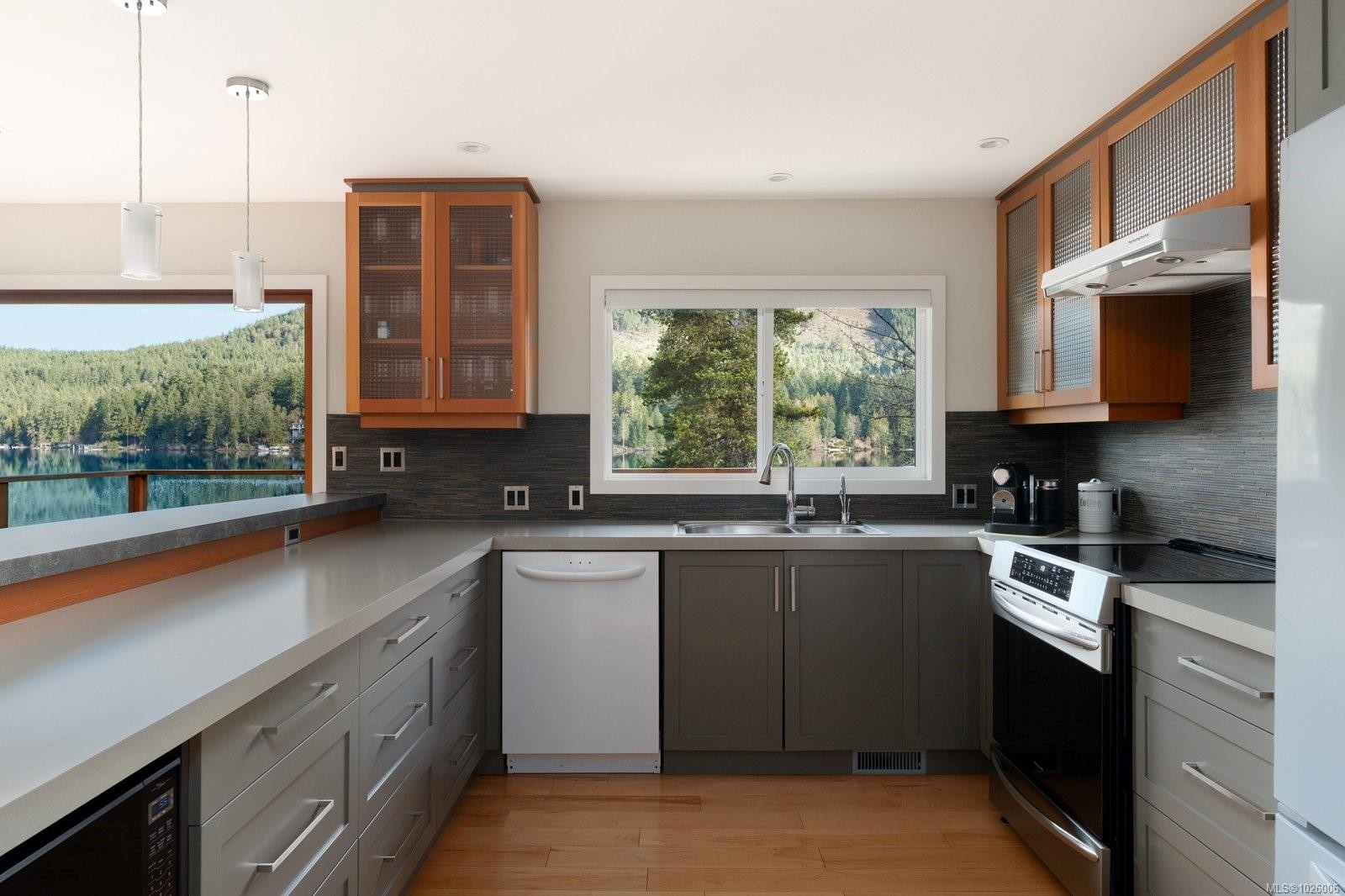 1655 West Shawnigan Lake Rd, Shawnigan Lake, BC