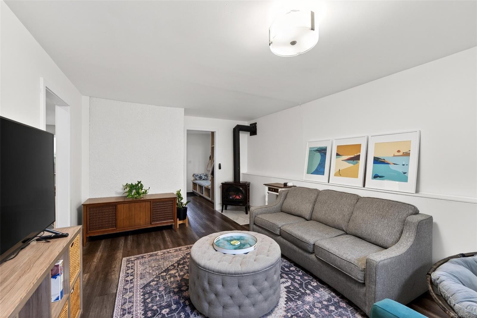 3905 Grange Rd, Saanich, BC