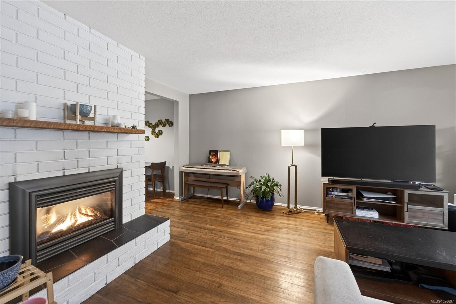 3905 Grange Rd, Saanich, BC