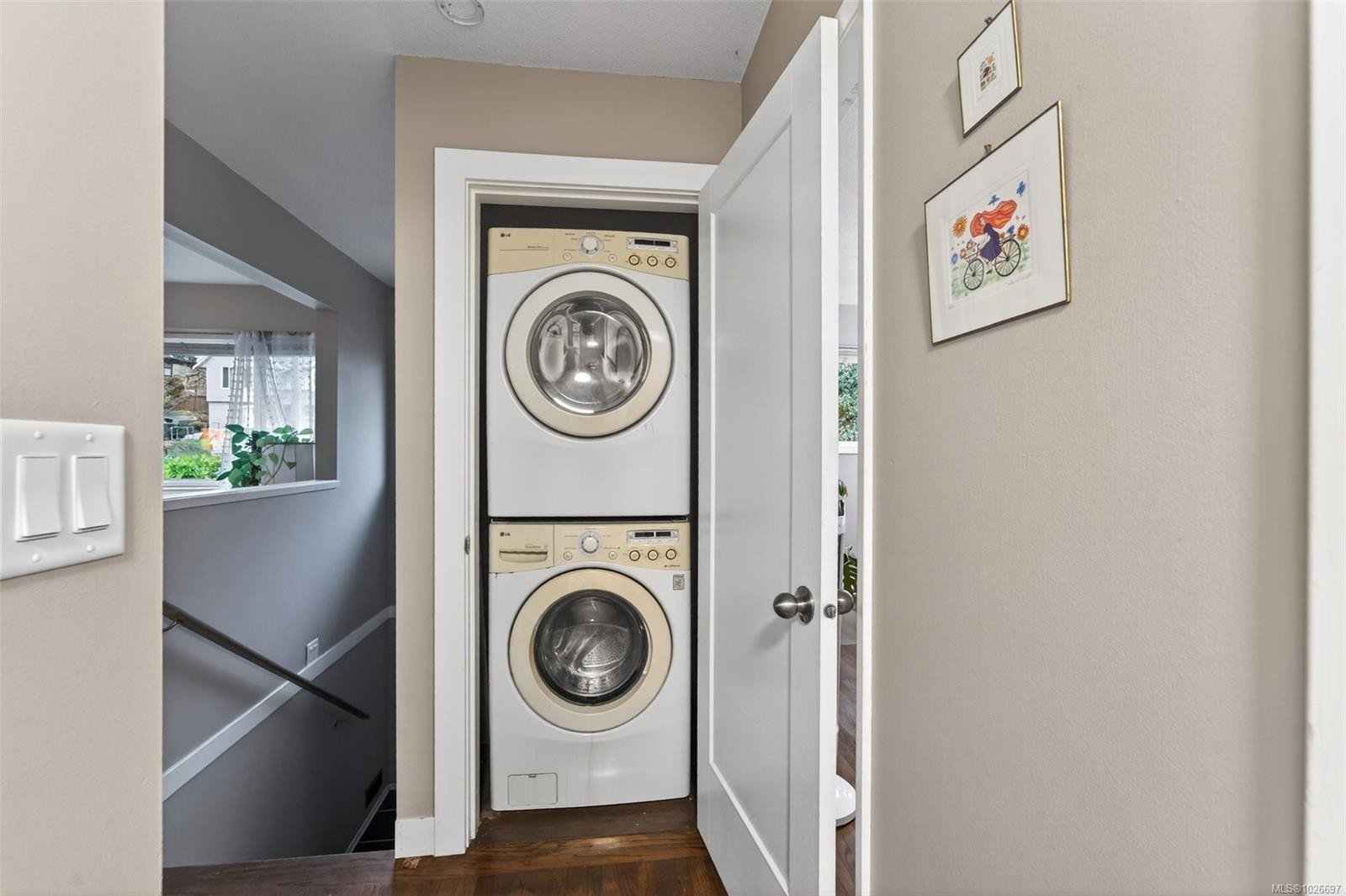 3905 Grange Rd, Saanich, BC