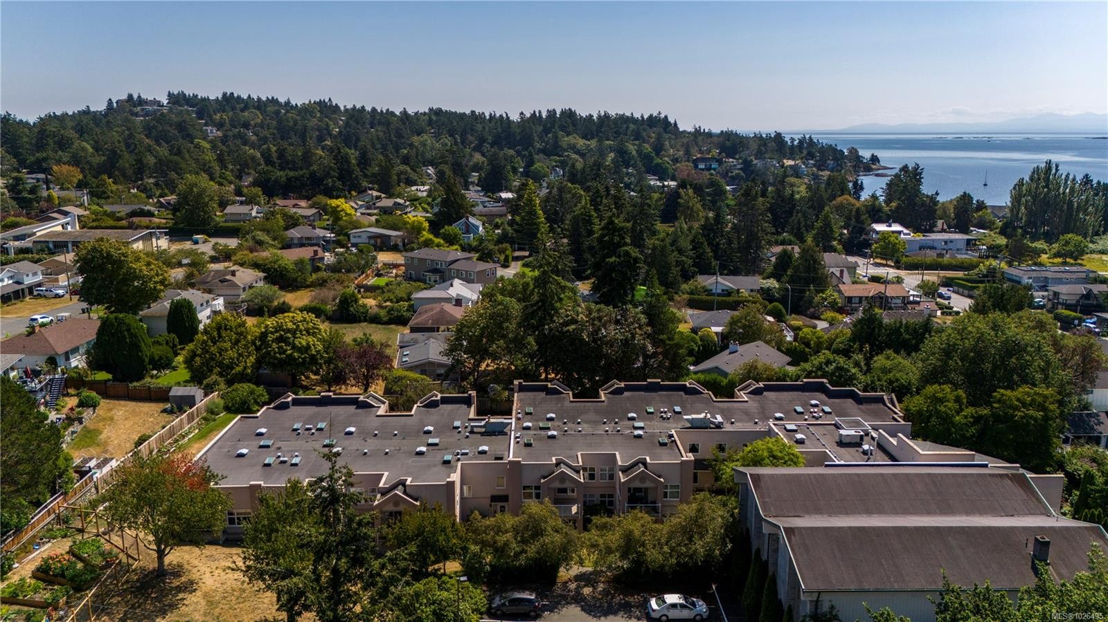 105-3915 St. Georges Lane, Saanich, BC - Outdoor With View