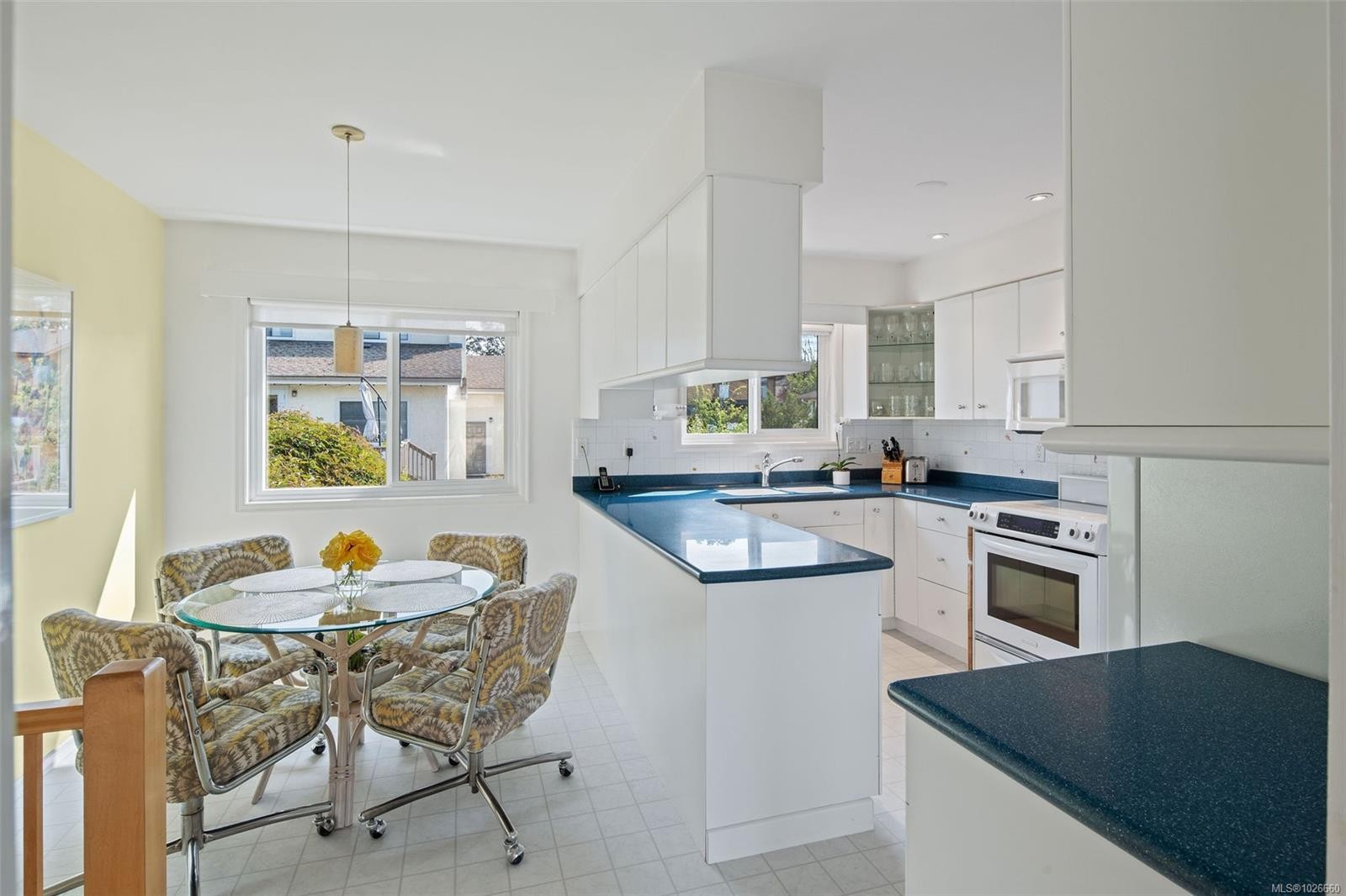 4059 Cavallin Crt, Saanich, BC