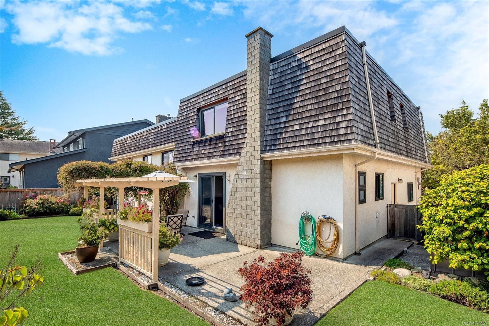 4059 Cavallin Crt, Saanich, BC