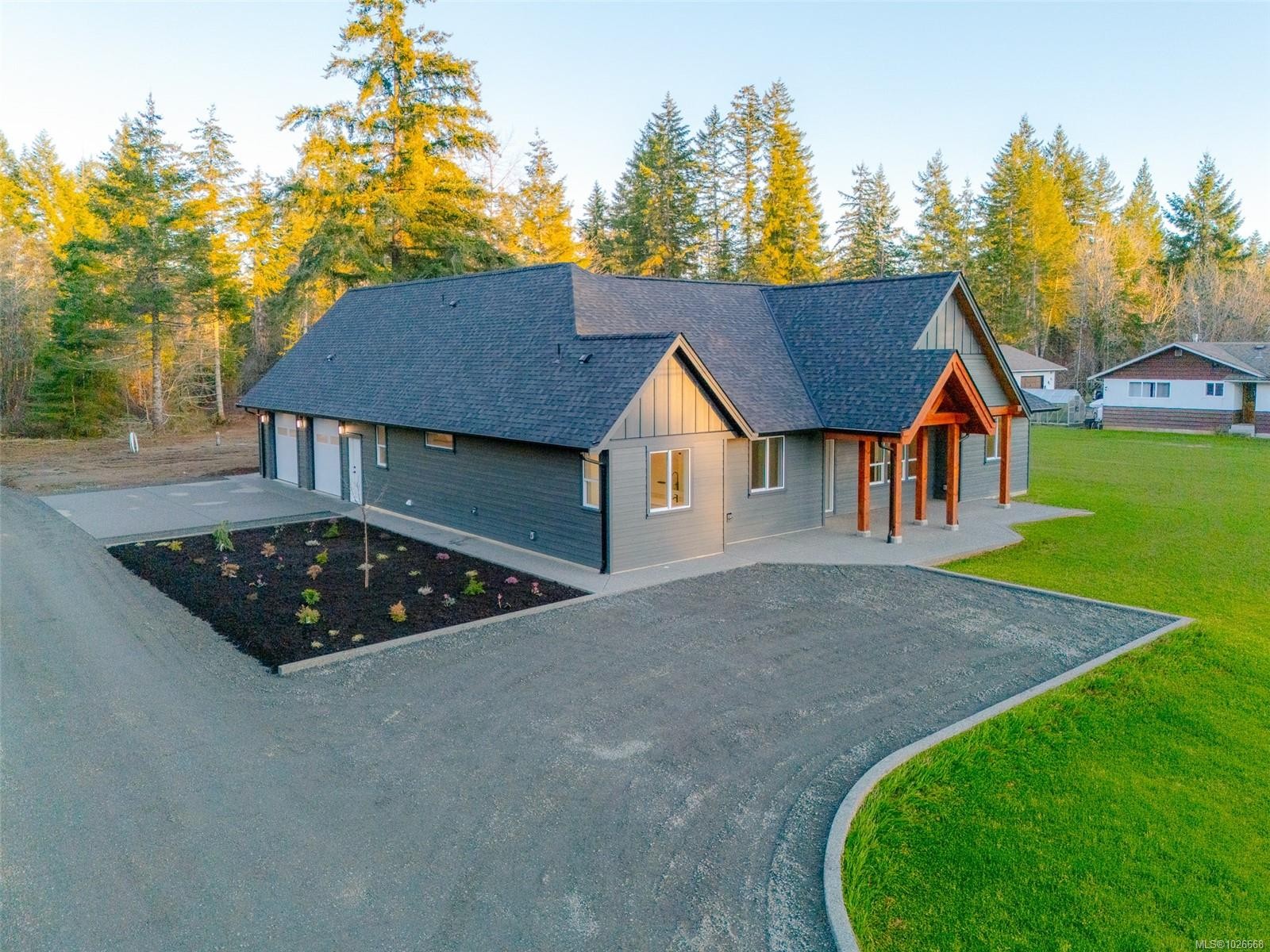 6537 Fayette Rd, Port Alberni, BC