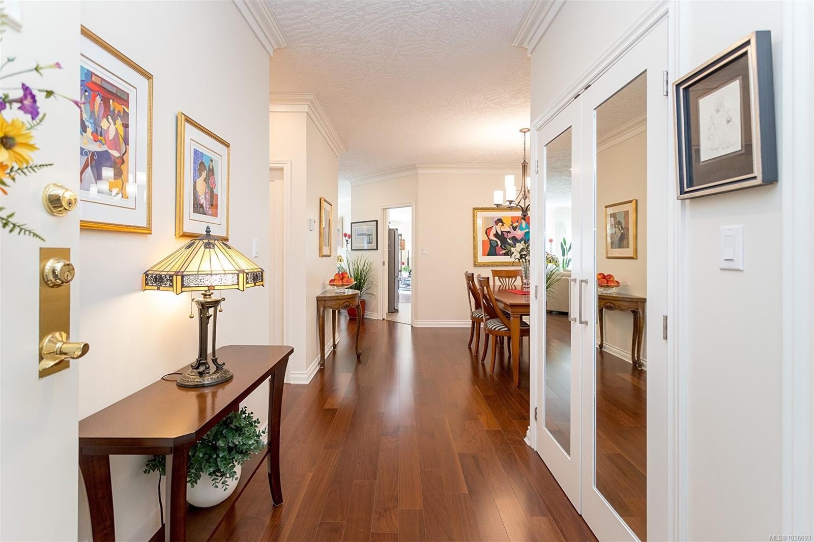 4-910 Maltwood Terr, Saanich, BC - Indoor Photo Showing Other Room