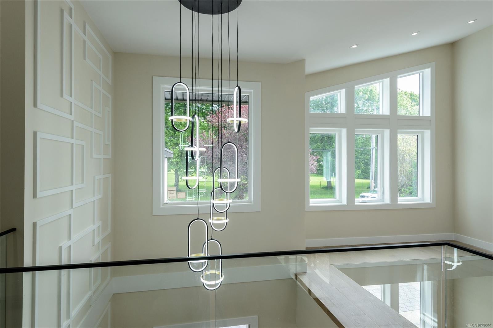 1246 Reynolds Rd, Saanich, BC