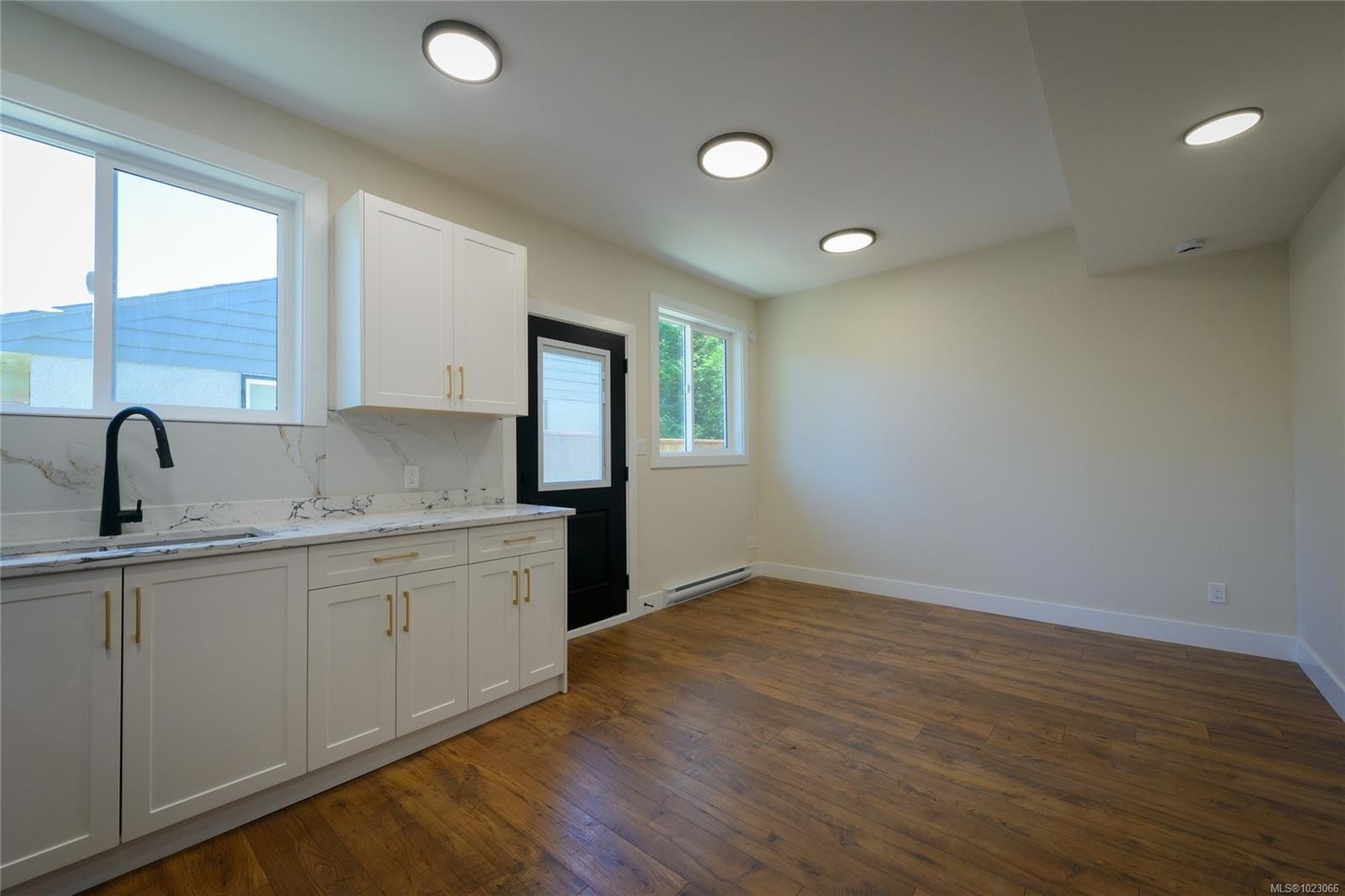 1246 Reynolds Rd, Saanich, BC