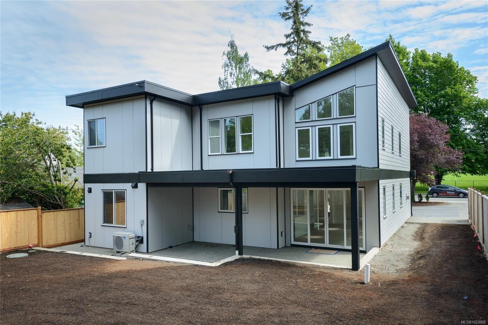 1246 Reynolds Rd, Saanich, BC