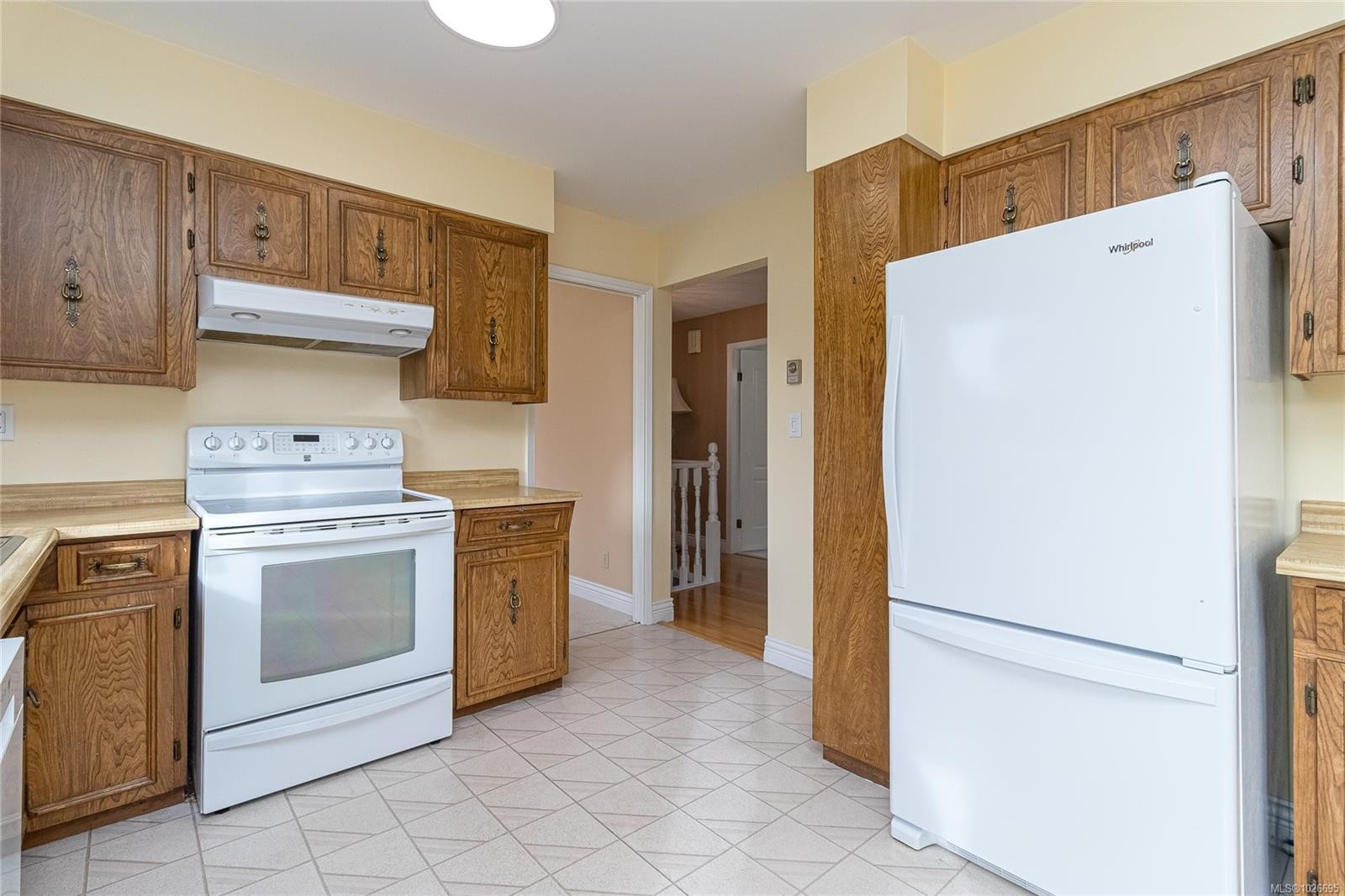 2320 Hazelton Pl, Saanich, BC