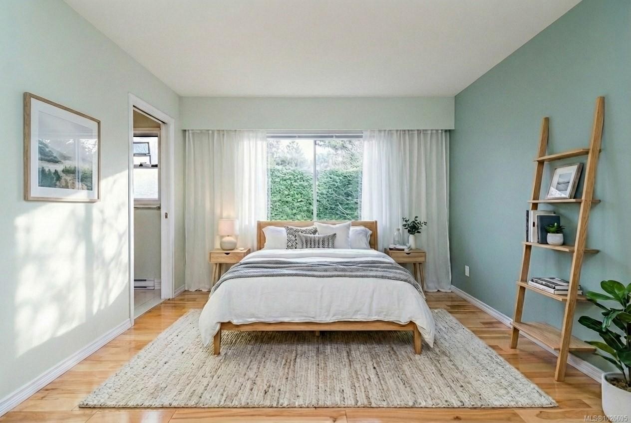 2320 Hazelton Pl, Saanich, BC