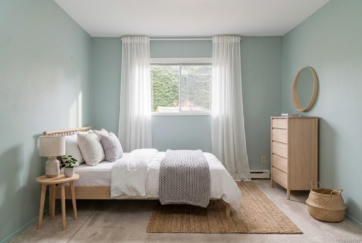 2320 Hazelton Pl, Saanich, BC