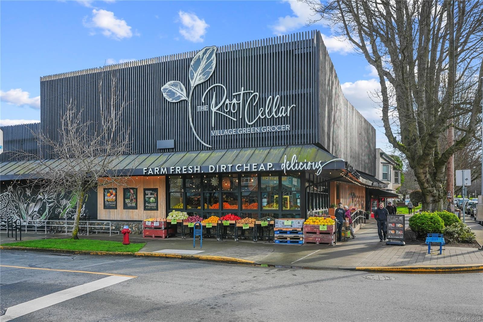 102-1014 Park Blvd, Victoria, BC - Outdoor