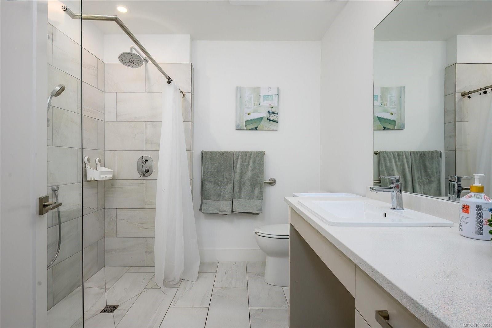 103-5594 Linley Valley Dr, Nanaimo, BC