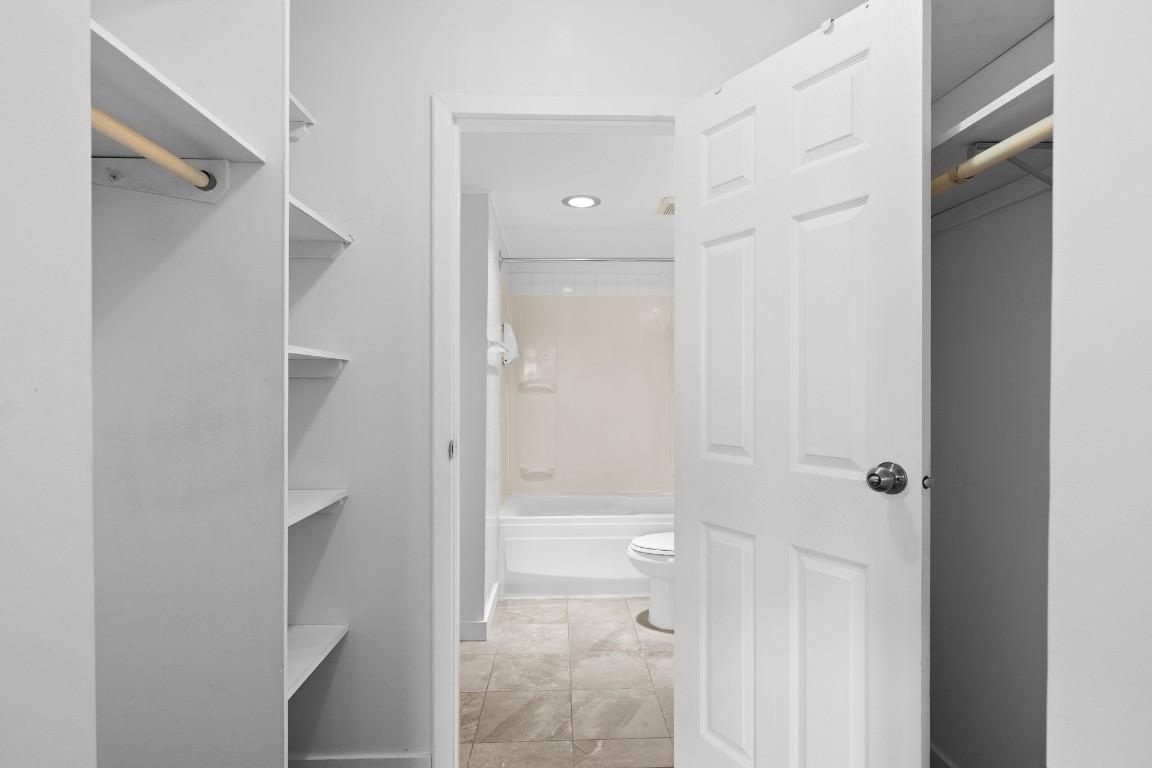 112-445 All Star Court, Kelowna, BC - Indoor With Storage