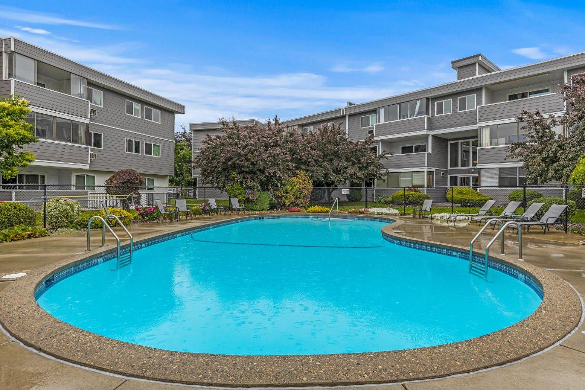 112-445 All Star Court, Kelowna, BC - Outdoor With In Ground Pool