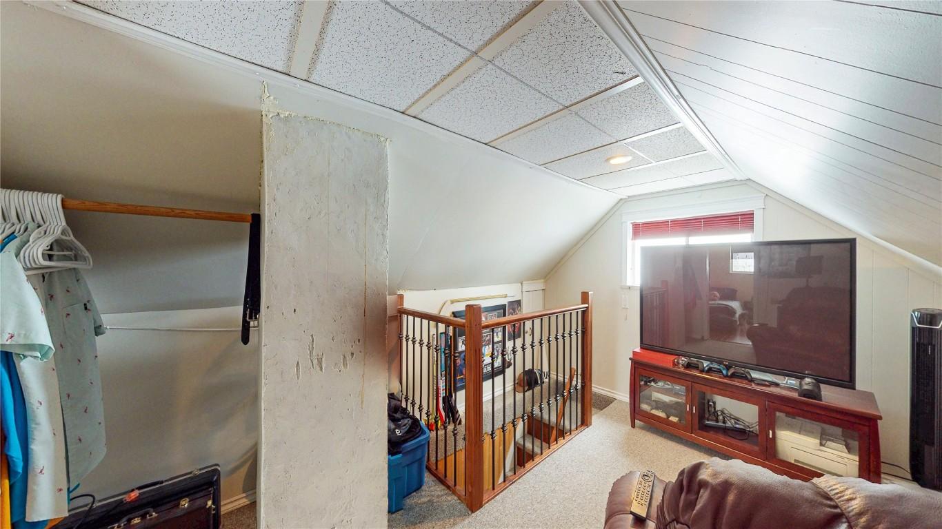 320 2Nd Avenue, Cranbrook, BC - Indoor Photo Showing Other Room