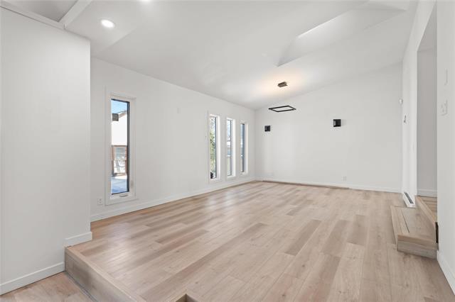 297 Matheson Ave, Winnipeg, MB