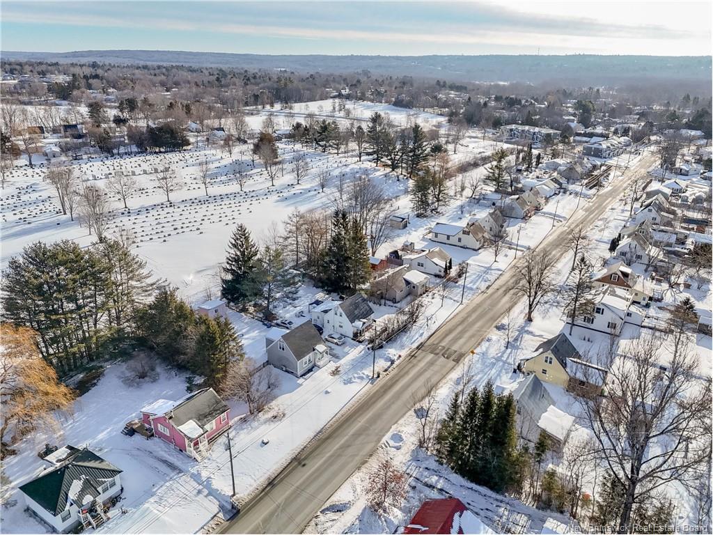 733 Maclaren Ave, Devon, NB