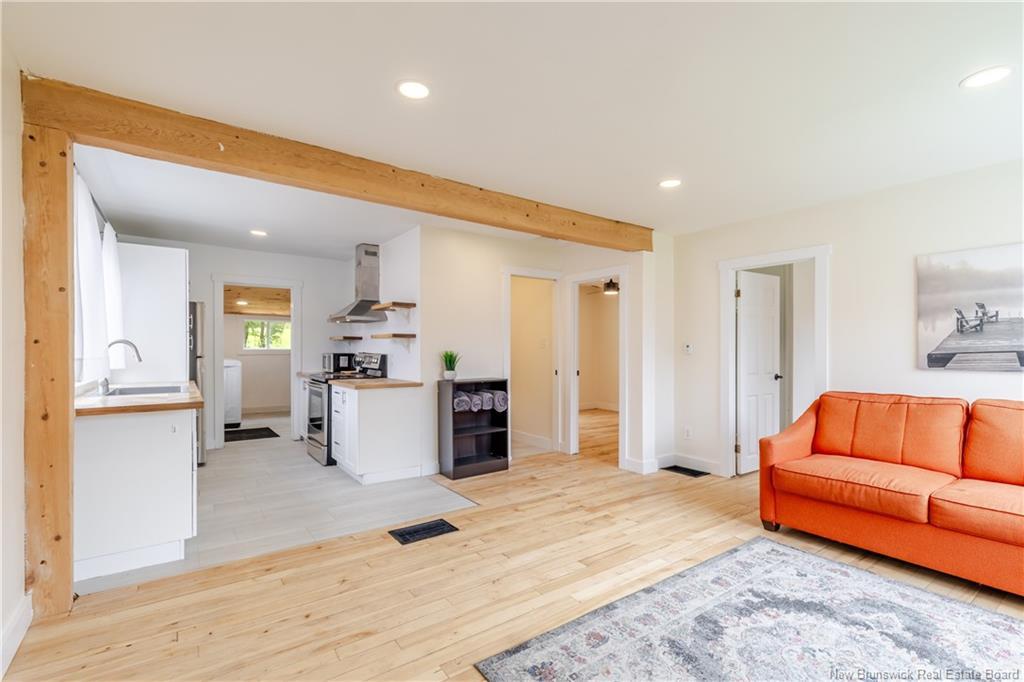 733 Maclaren Ave, Devon, NB