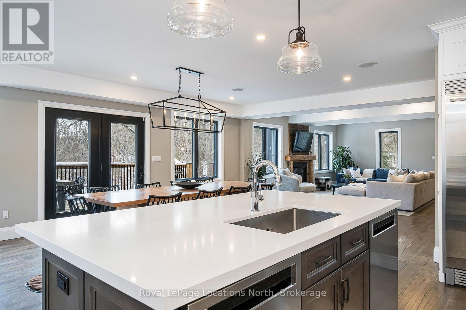 3 Holly Court, Collingwood, ON - Indoor