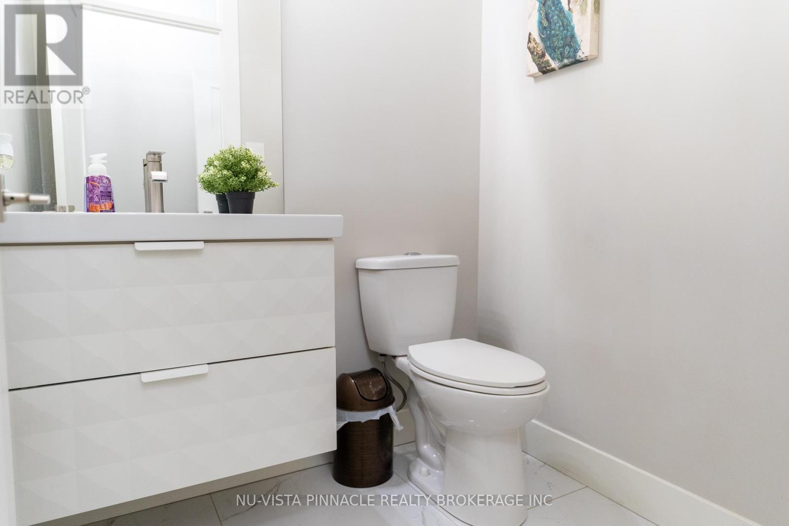 3354 Mersea Street, London South (South V), ON - Indoor Photo Showing Bathroom