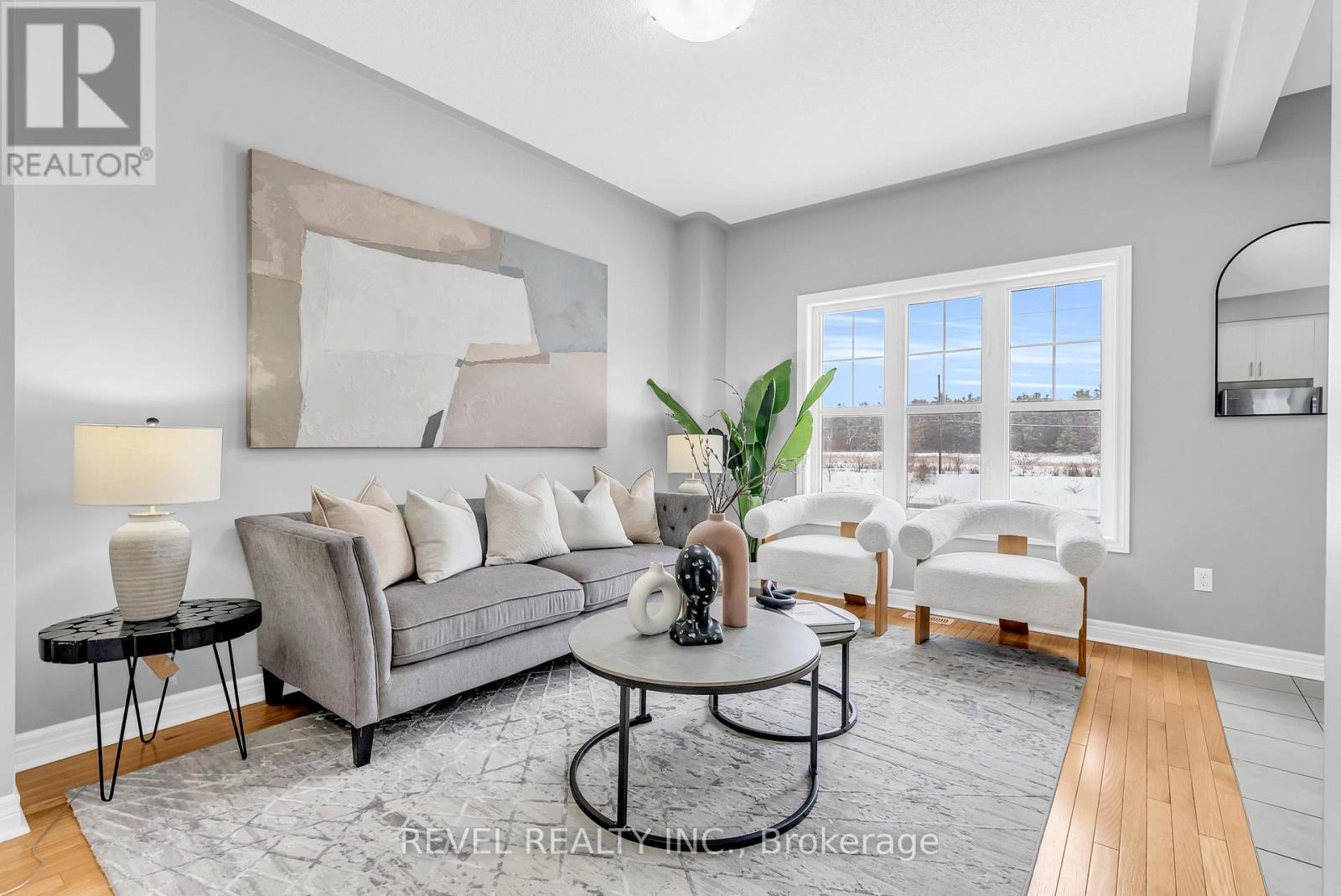 1769 Carousel Drive, Pickering, ON - Indoor Photo Showing Living Room