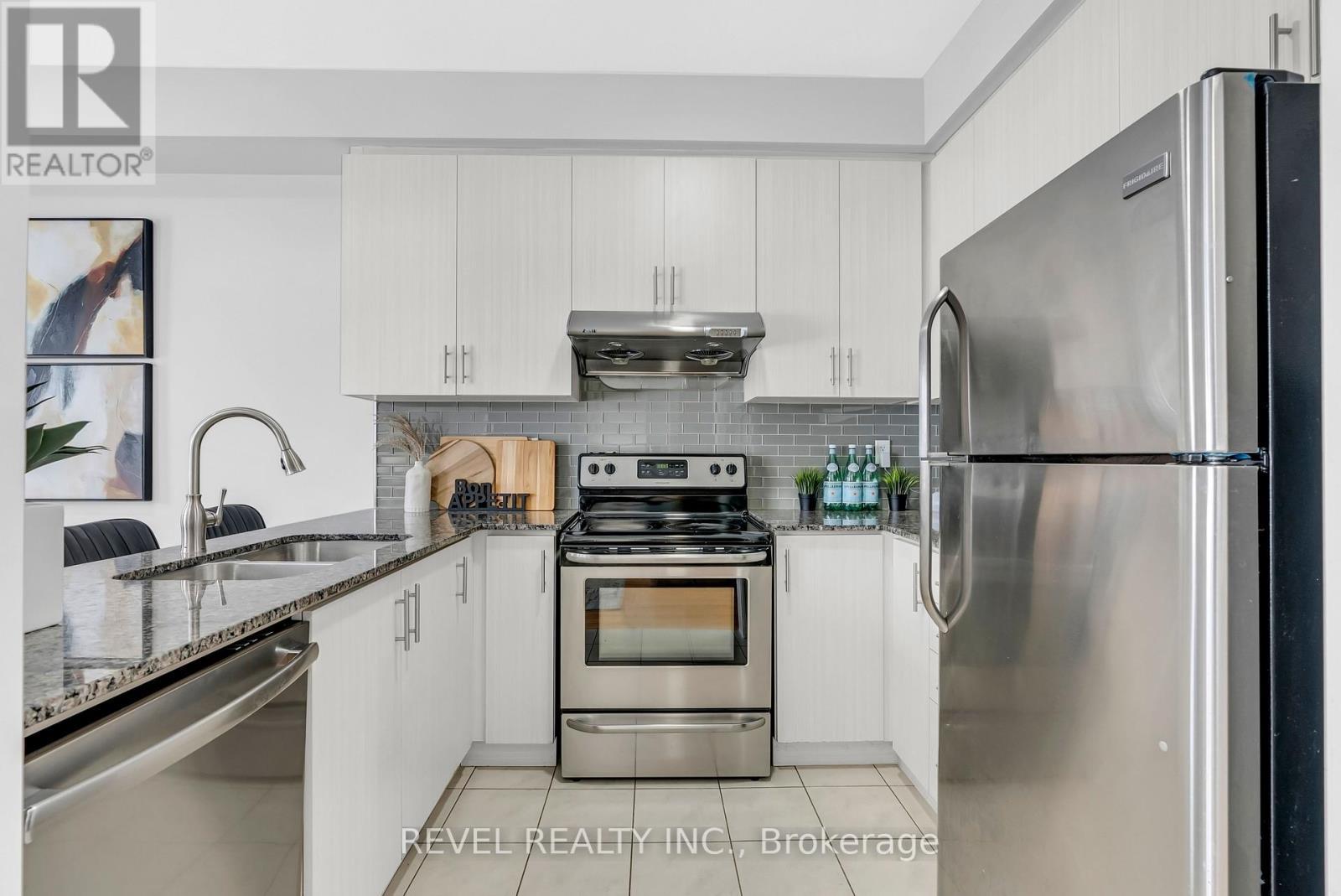 1769 Carousel Drive, Pickering, ON - Indoor Photo Showing Kitchen With Stainless Steel Kitchen With Double Sink With Upgraded Kitchen