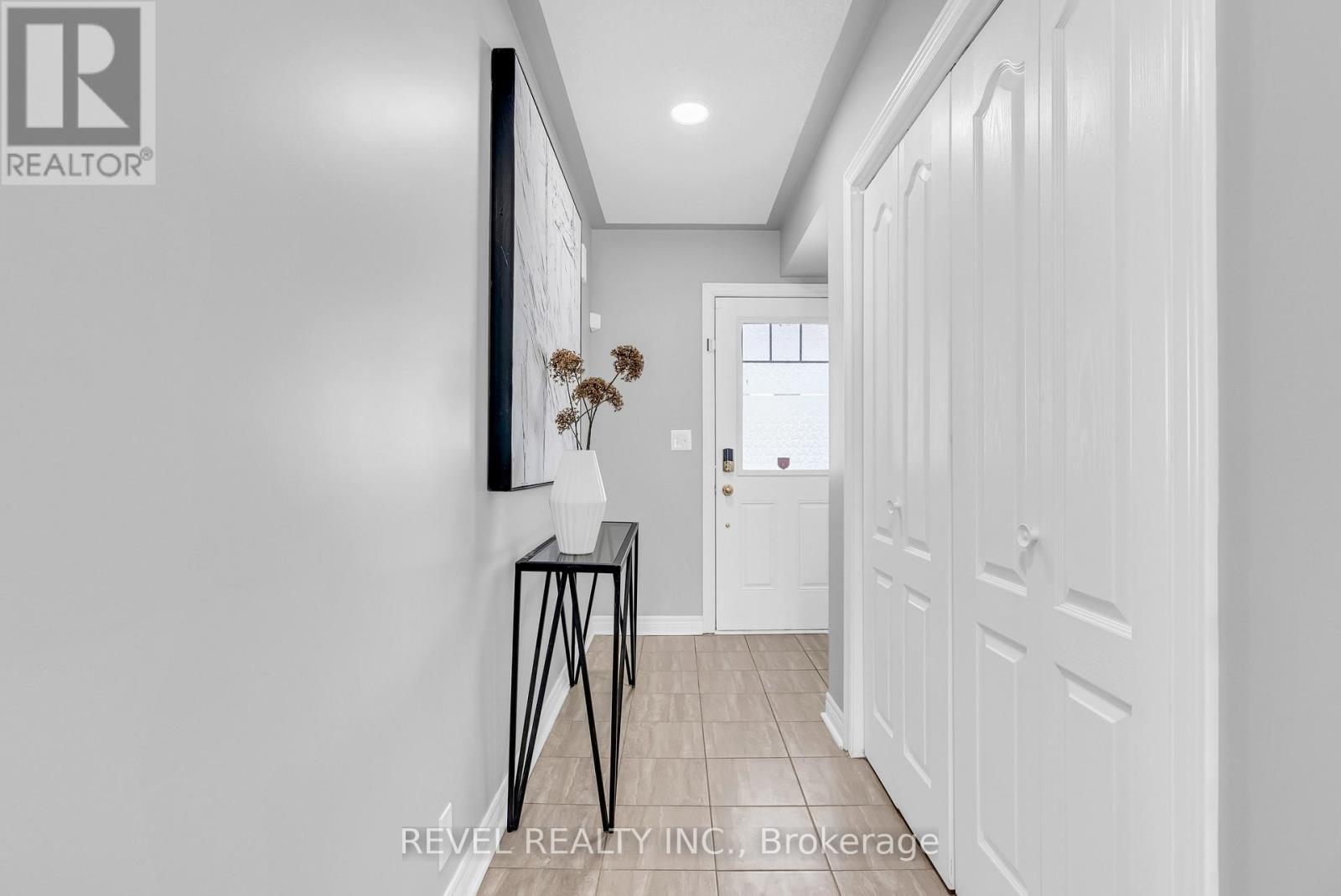 1769 Carousel Drive, Pickering, ON - Indoor Photo Showing Other Room